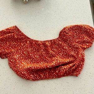 Off the shoulder top size XS